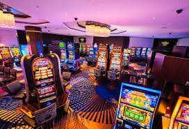 Panel taruhan Mega Wheel dengan opsi pembayaran dan tombol penempatan taruhan